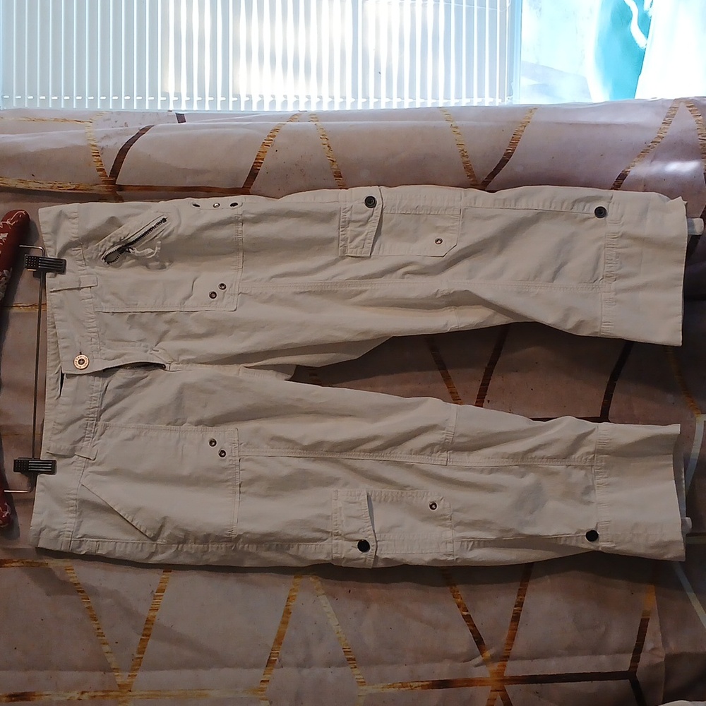 Apt. 9 cargo pants woman's Size 10